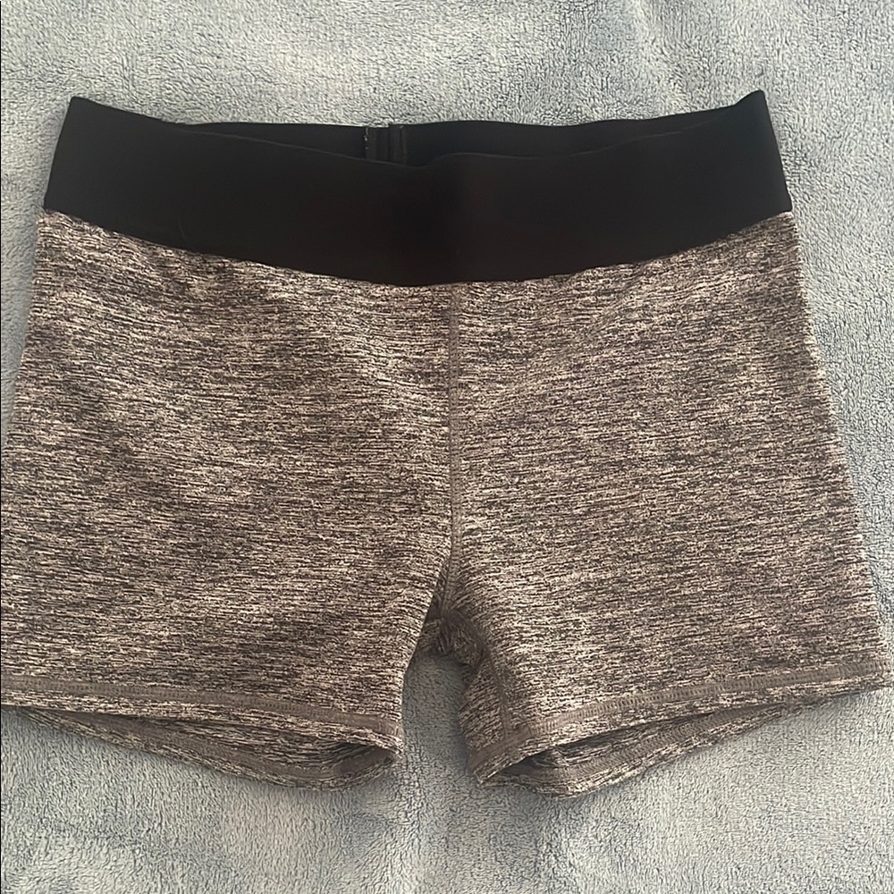 5For$15 The Body Shop Gray and Black Athletic Shorts with Stretchy Comfort